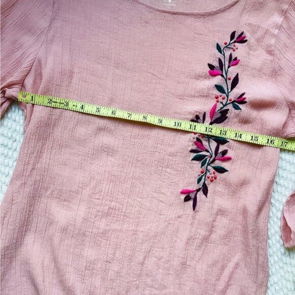 St. Johns Bay Pink Embroidered Bell Sleeve Blouse Petite L Rayon/Polyester - Picture 8 of 8